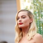 El “no make up look” arrasa en la alfombra de los Oscar 23 Margot Robbie arrives on the red carpet of The 92nd Oscars® at the Dolby® Theatre in Hollywood, CA on Sunday, February 9, 2020.