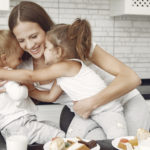 Las mejores actividades para celebrar el Día de la Madre 22 actividades día de la madre en casa