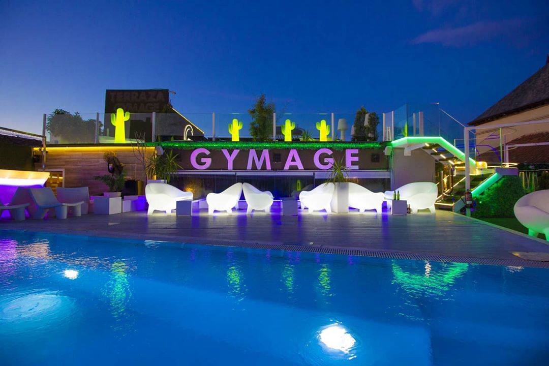 ¿Multas en pantanos y ríos? Te damos los planes alternativos para este verano en Madrid: las terrazas, conciertos y piscinas más cool 21