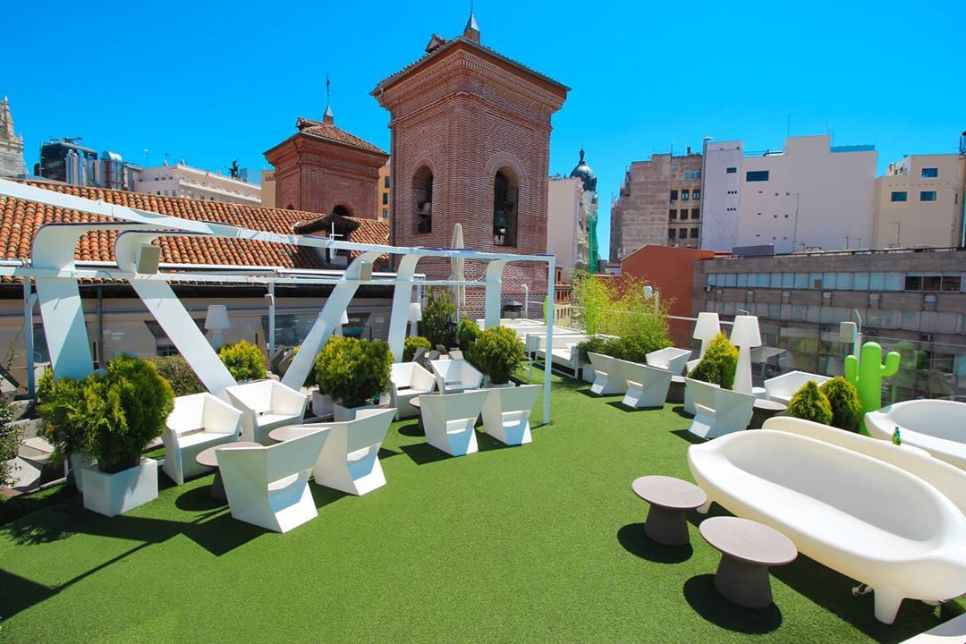 ¿Multas en pantanos y ríos? Te damos los planes alternativos para este verano en Madrid: las terrazas, conciertos y piscinas más cool 22