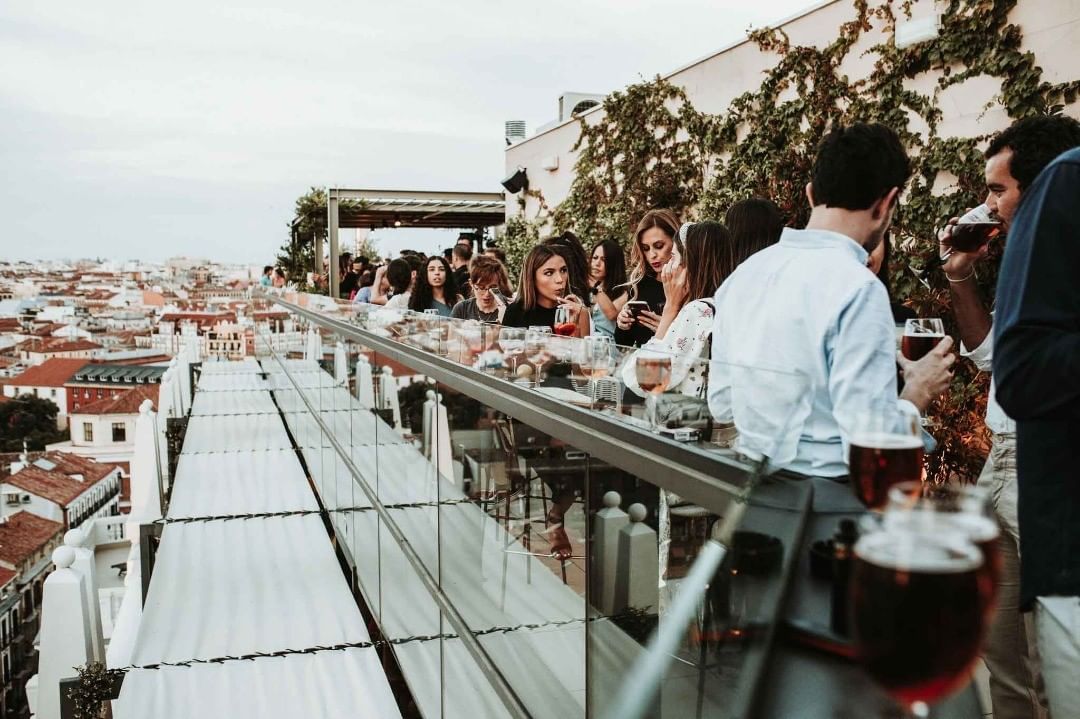 ¿Multas en pantanos y ríos? Te damos los planes alternativos para este verano en Madrid: las terrazas, conciertos y piscinas más cool 1