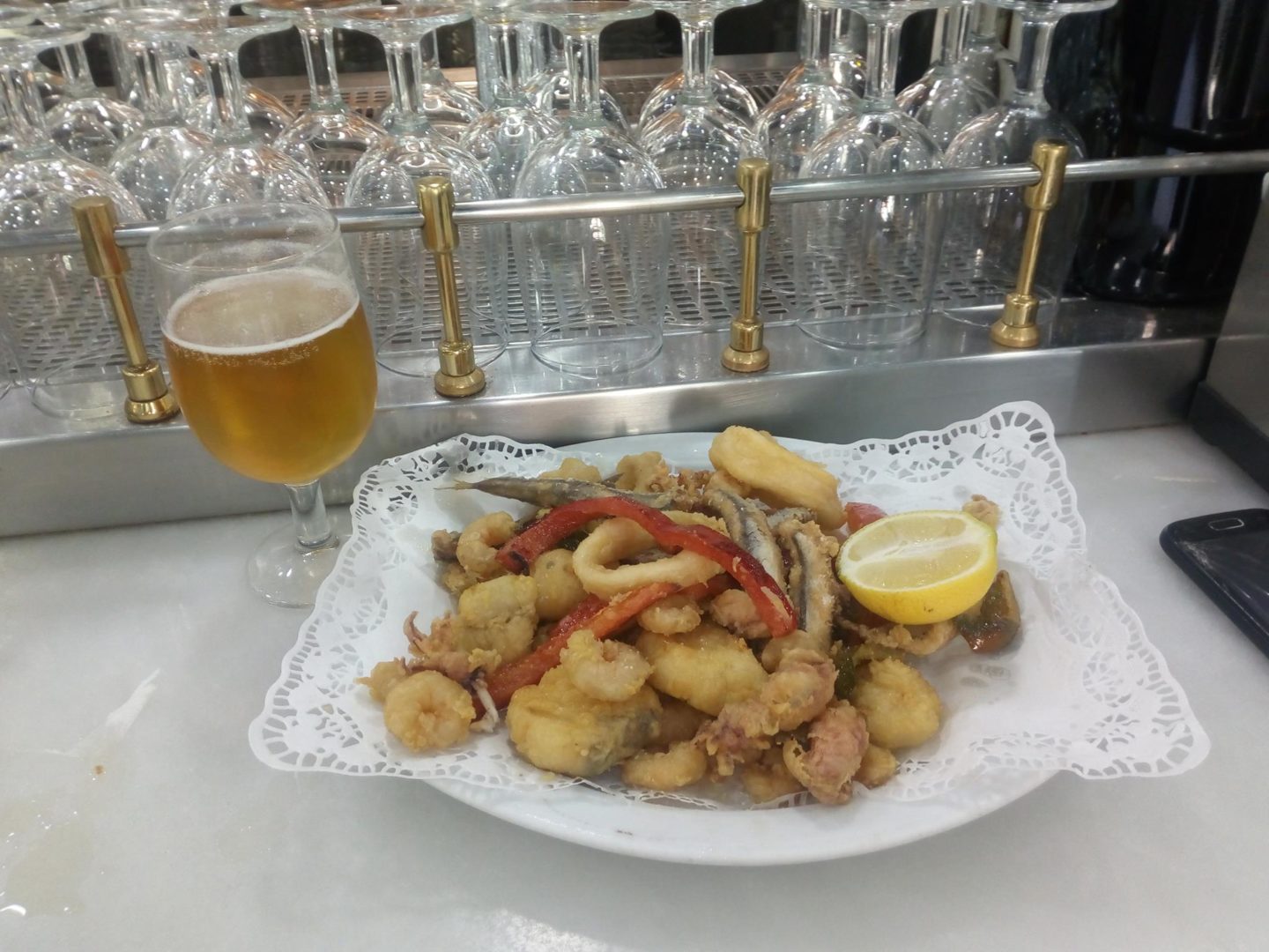 Los mejores bares para tomar tapas gratis con una cerveza en Madrid 10