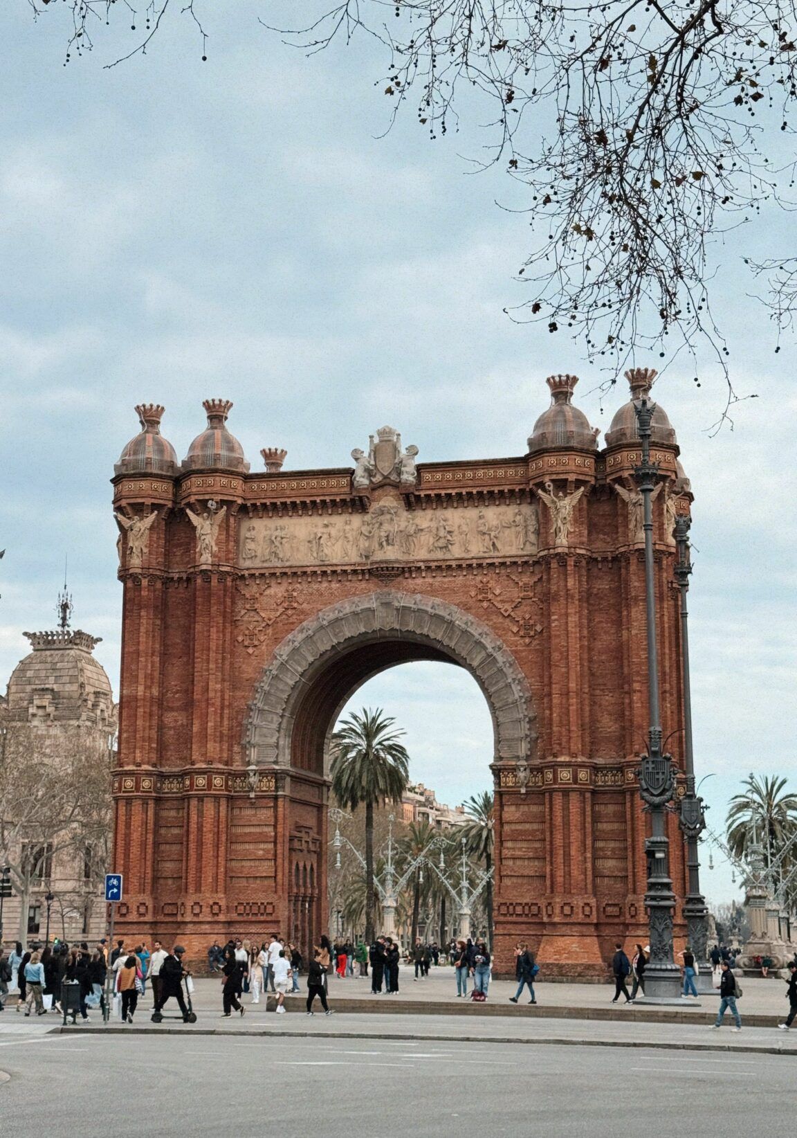 El aumento de los alquileres en las principales zonas turísticas obliga al negocio del souvenir a reinventarse 1